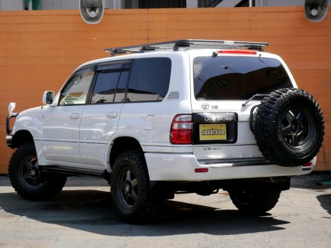 ランドクルーザー１００ VXLTD ARB4×4カスタム 　バック画像